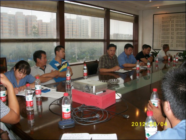 公司召開(kāi)攪拌車安全會(huì)議2012-9-261.jpg